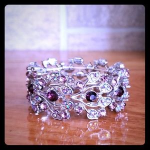 A BEAUTIFUL 😍❣❣silver bracelet